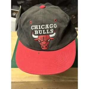 Vintage Chicago‎ Bulls Snapback Official NBA Licensed Hat Black w/ Red Bill